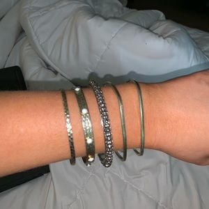 ⭐️5 bangle bracelets⭐️
